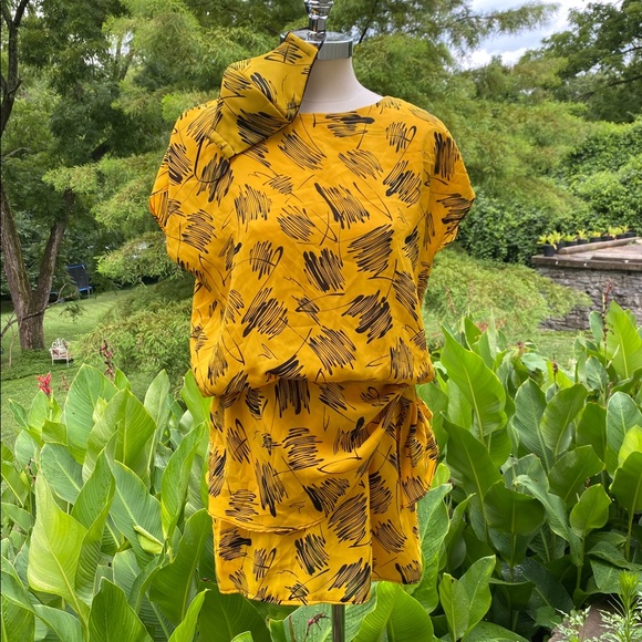 Vintage Accessories - Vintage dress with matching face mask
